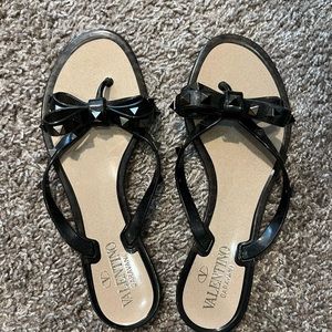 VALENTINO Black Rockstud Glitter flat Jelly Thong Sandal